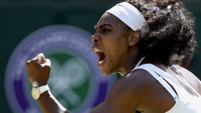Serena Williams chases down man who stole her phone.jpg